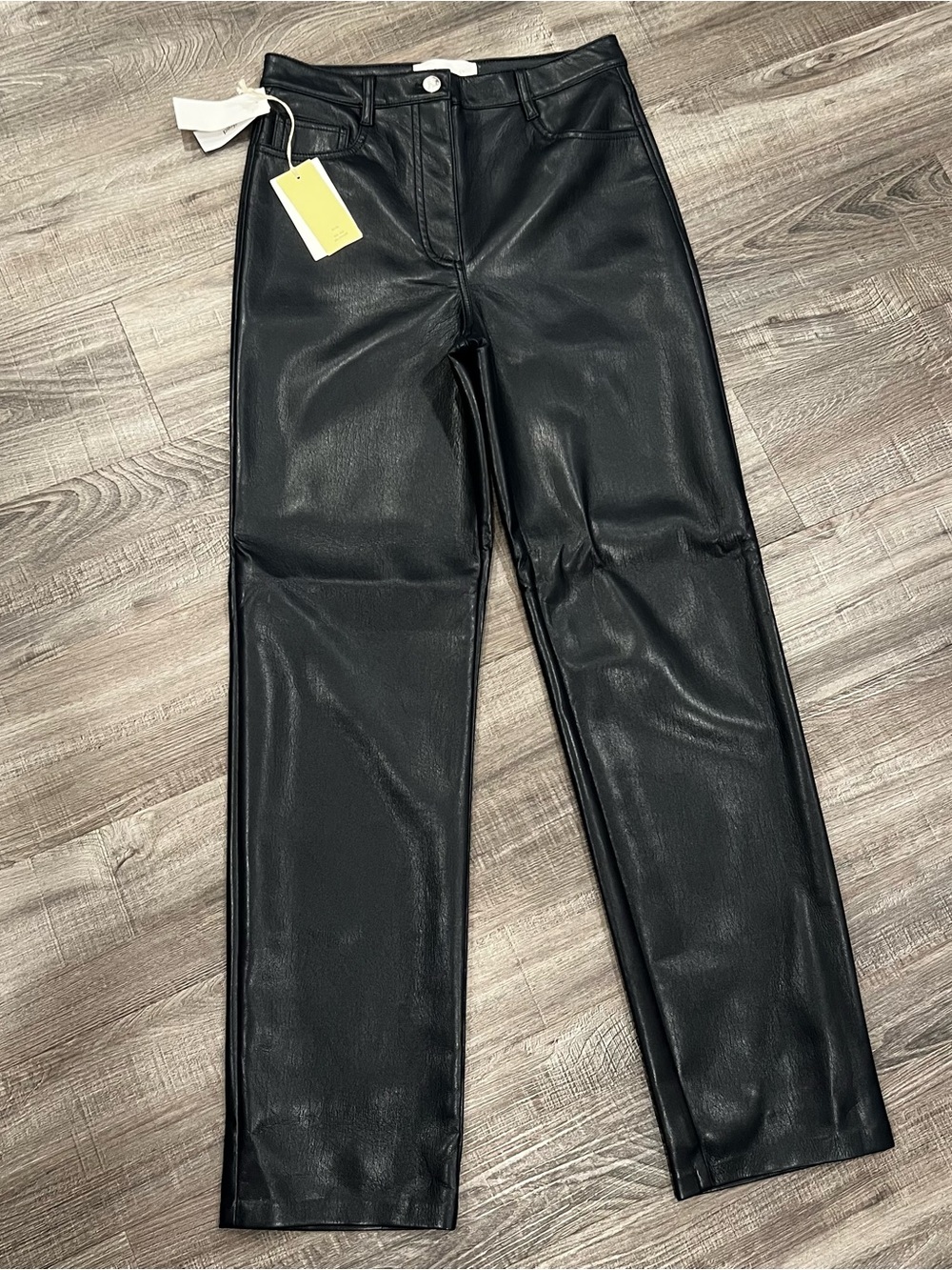 Aritzia Wilfred The Melina high rise straight leg leather pants
